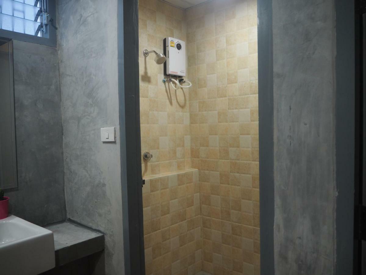 The April 24 Home Bangkok Kültér fotó