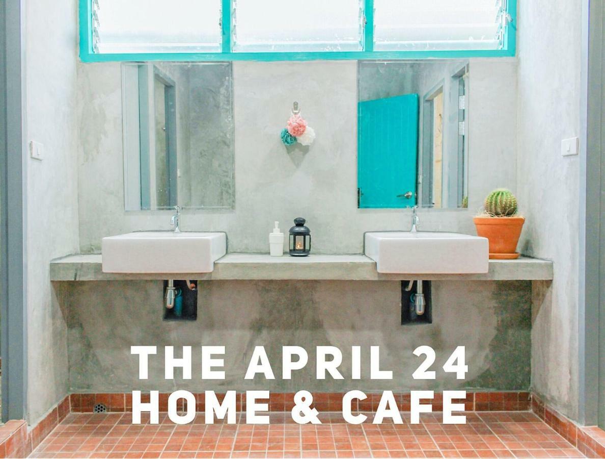 The April 24 Home Bangkok Kültér fotó